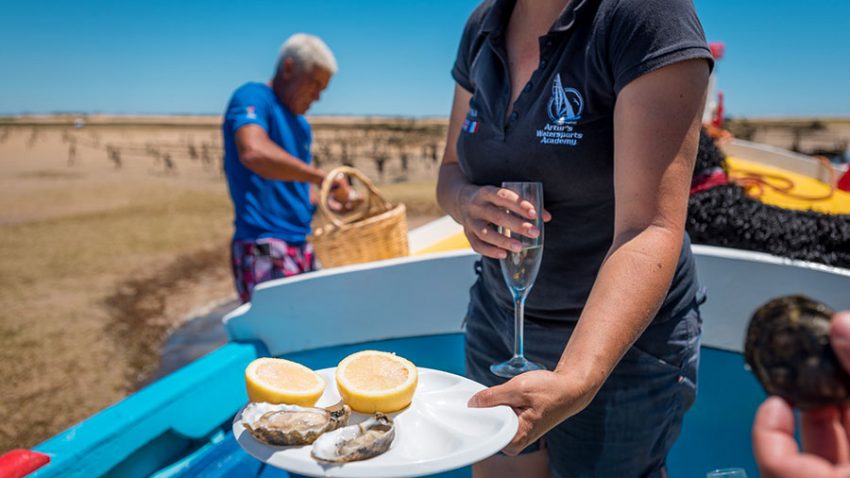 CLAM PICKING & OYSTER TASTING artur watersports academy
